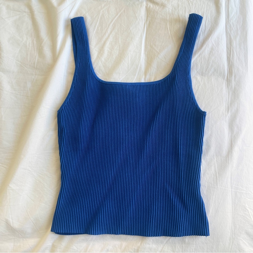 Babaton Sculpt Knit Squareneck Tank